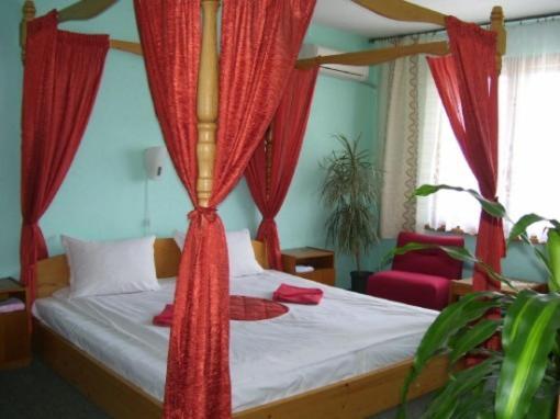 Family Hotel Natalis Χισάρια Εξωτερικό φωτογραφία