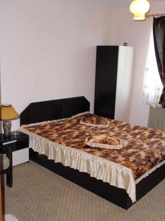 Family Hotel Natalis Χισάρια Δωμάτιο φωτογραφία